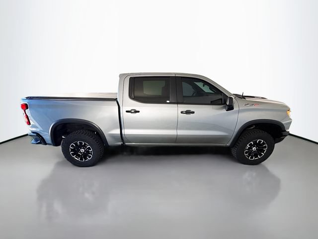 Used 2024 Chevrolet Silverado 1500 ZR2 w/ Technology Package AWD/4WD image 8