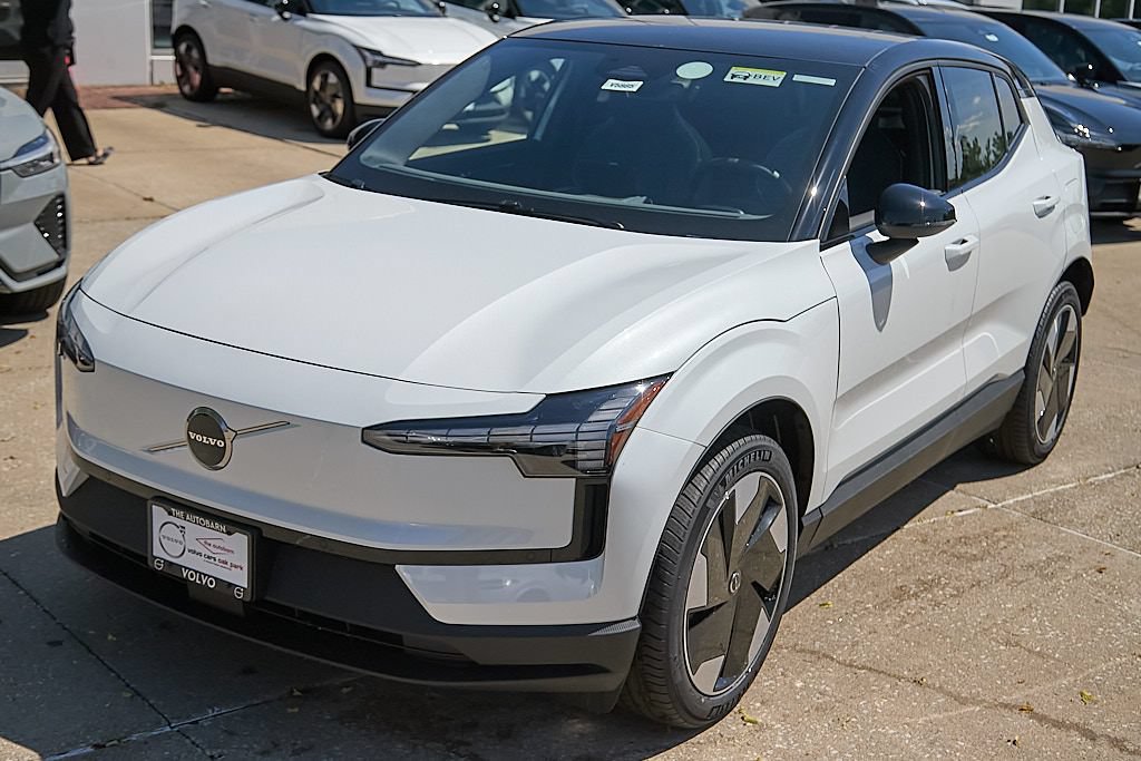 New 2026 Volvo EX30 Plus w/ Climate Package AWD/4WD image 6