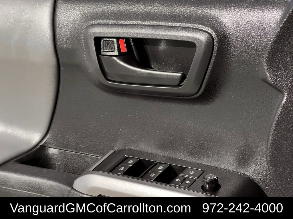 Used 2022 Toyota Tacoma TRD Off-Road image 24