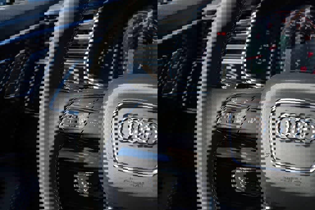 Used 2026 Audi Q7 3.0T Premium Plus w/ Premium Plus Package AWD/4WD image 16