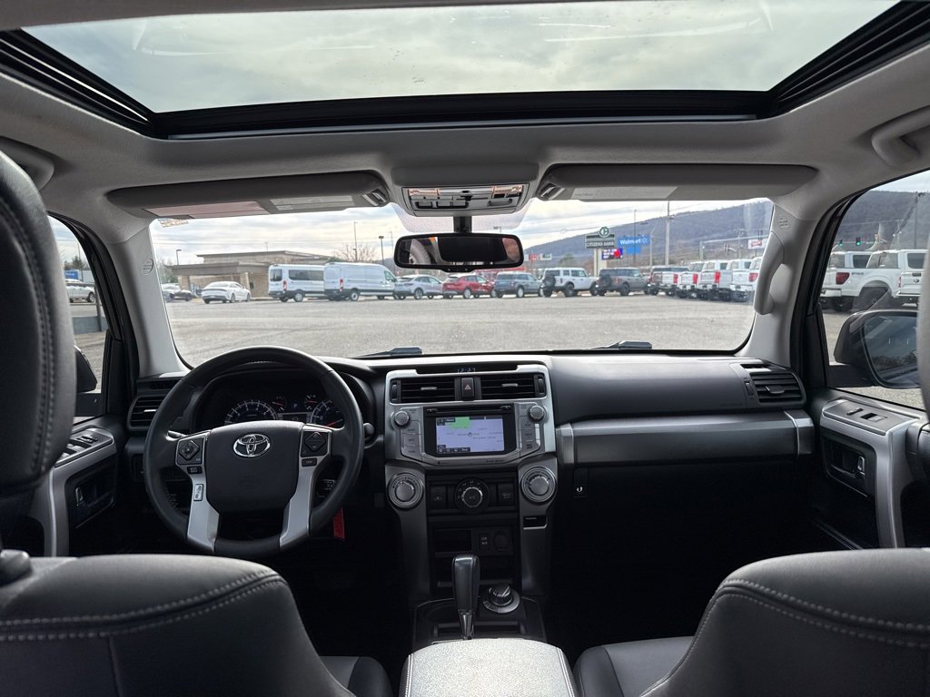 Used 2018 Toyota 4Runner SR5 Premium image 21