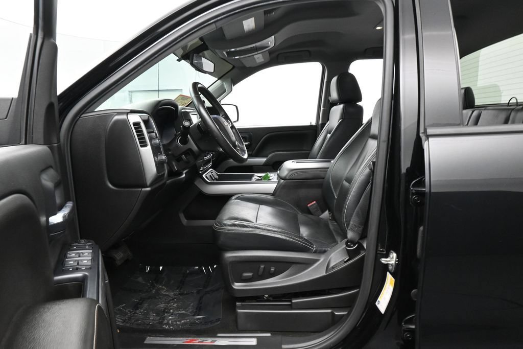 Used 2018 Chevrolet Silverado 1500 LT w/ All Star Edition AWD/4WD image 11