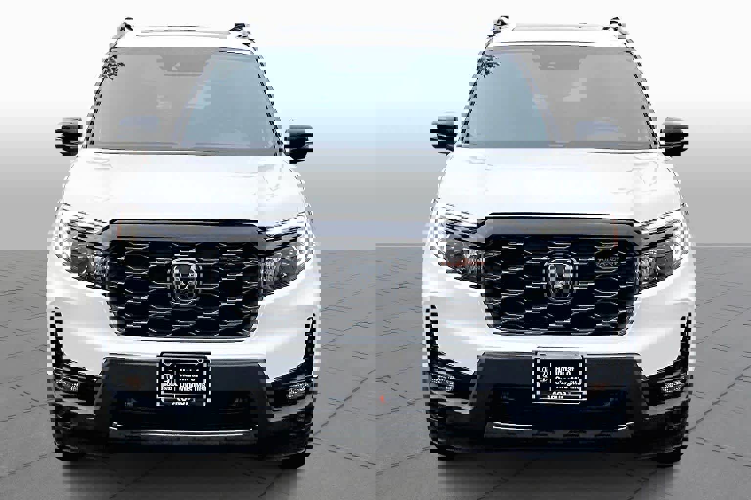 Used 2023 Honda Passport TrailSport image 3