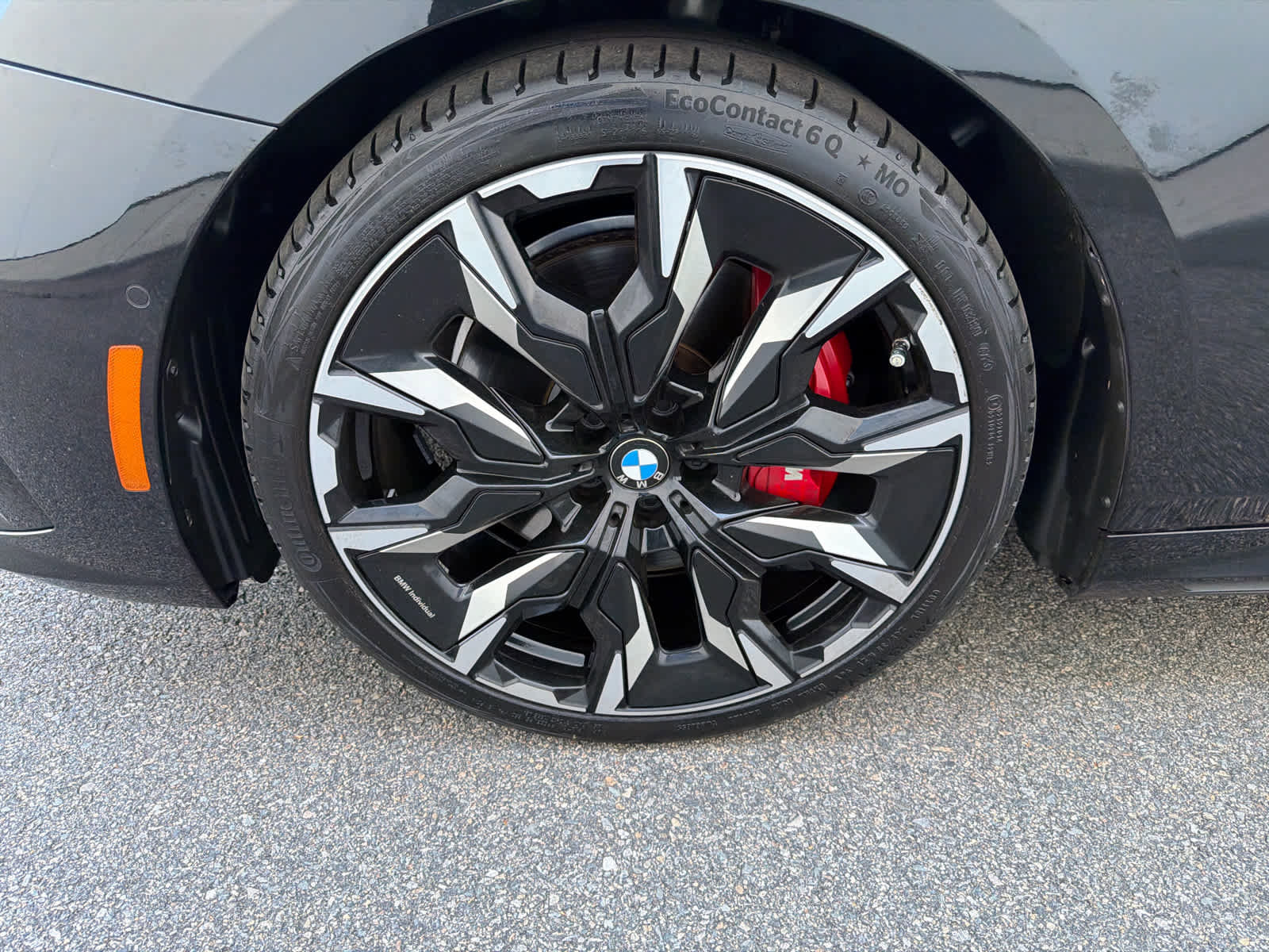 Certified 2024 BMW 540i xDrive w/ Premium Package AWD/4WD image 6