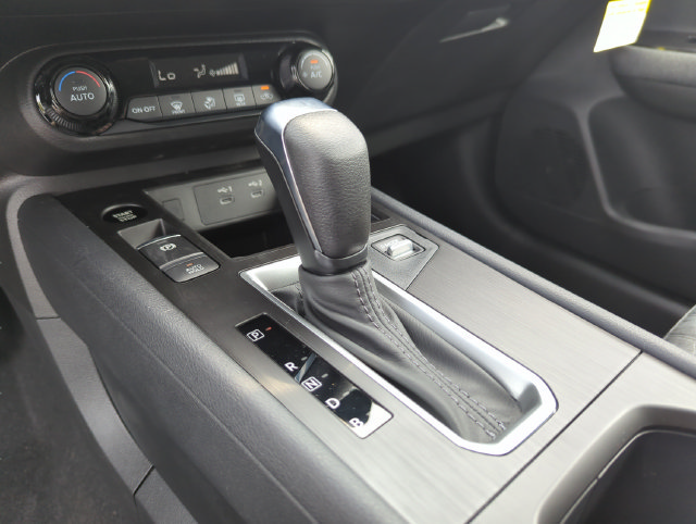New 2026 Nissan Kicks SV w/ Interior Electronics Package FWD image 41