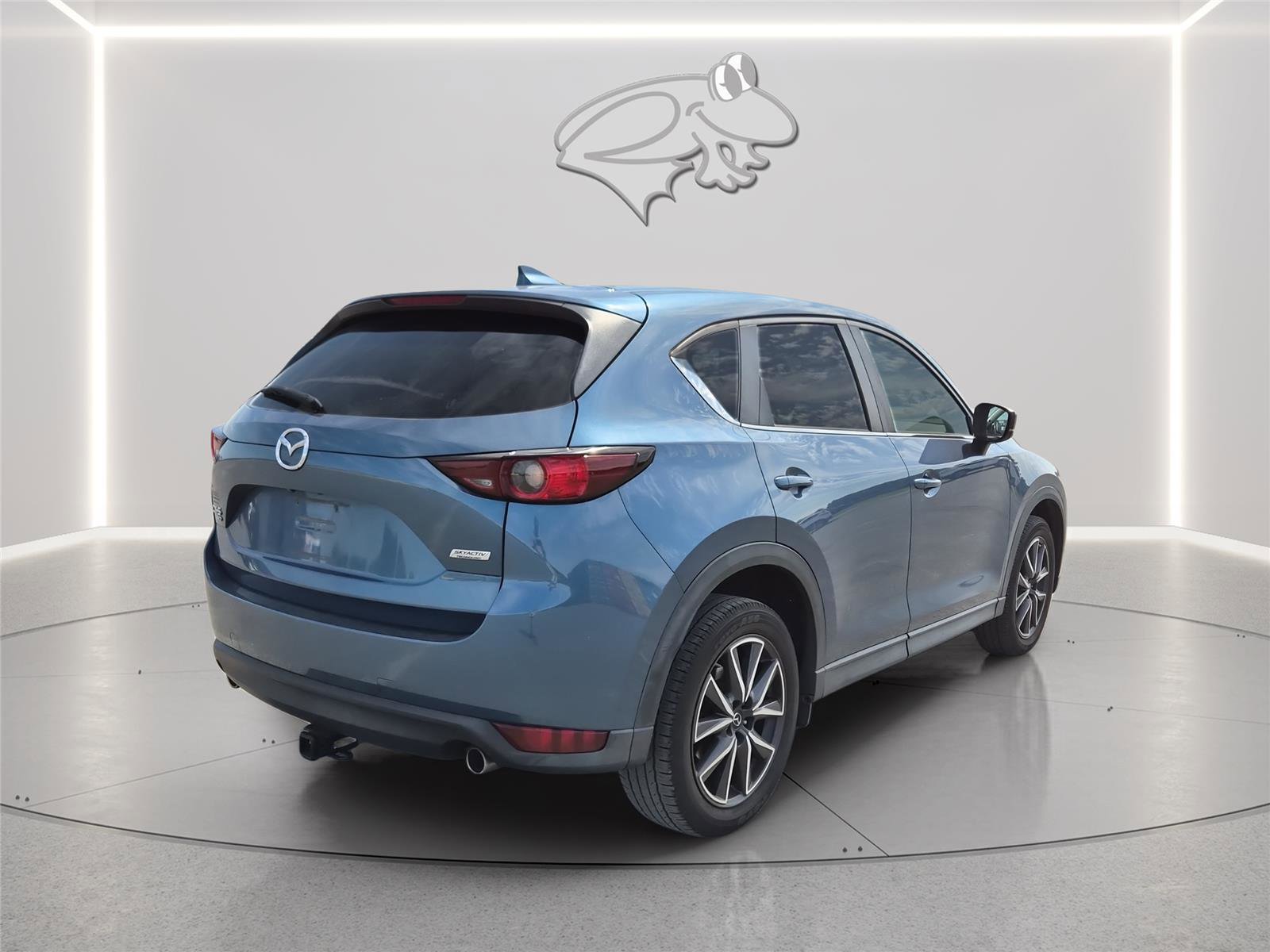 Used 2018 MAZDA CX-5 Touring w/ Preferred Equipment Package AWD/4WD image 5