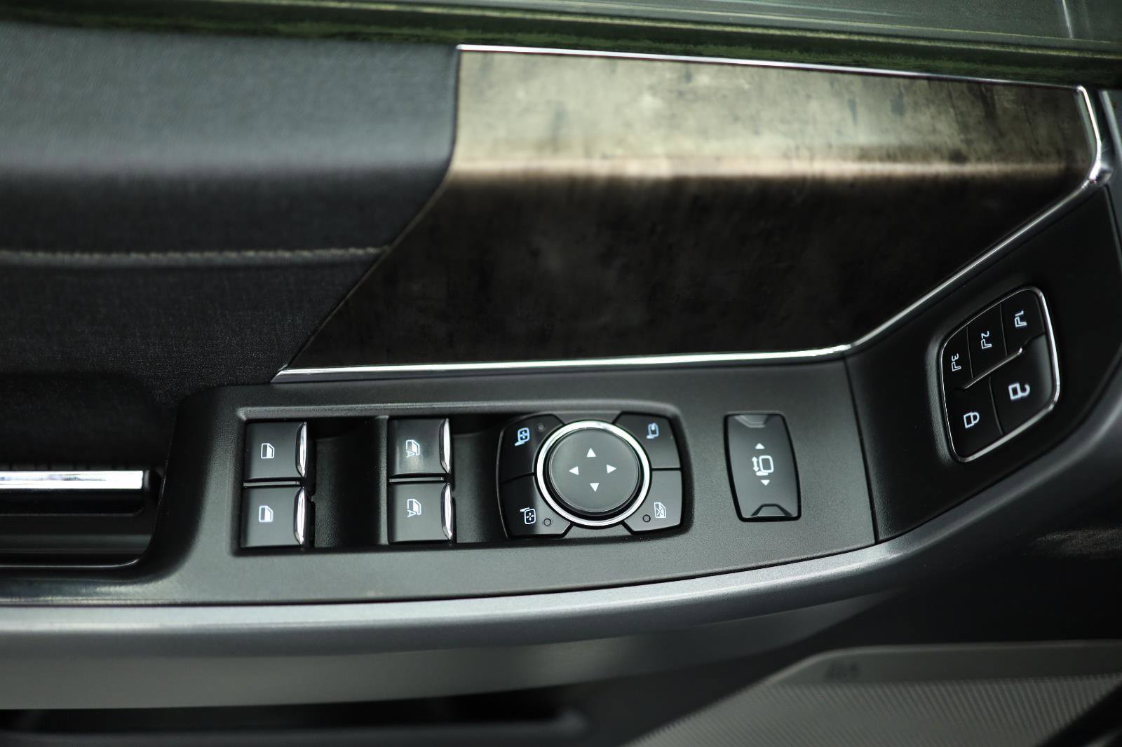 Used 2023 Ford F350 Lariat AWD/4WD image 45