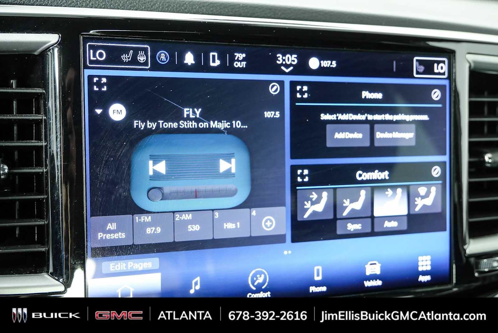 Used 2024 Chrysler Pacifica Touring-L FWD image 13