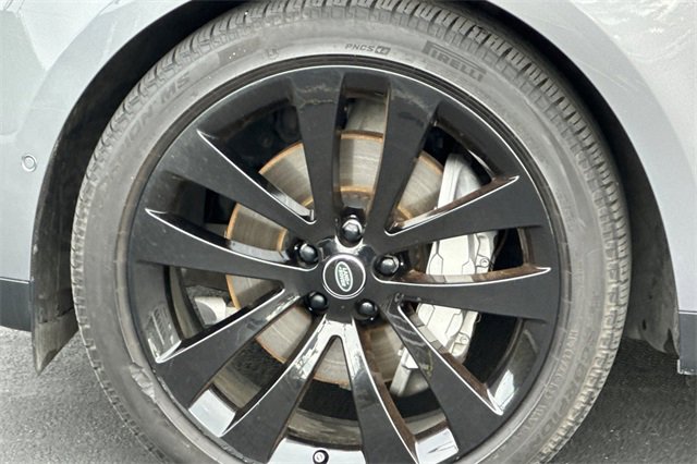 Used 2025 Land Rover Range Rover Sport SE image 25