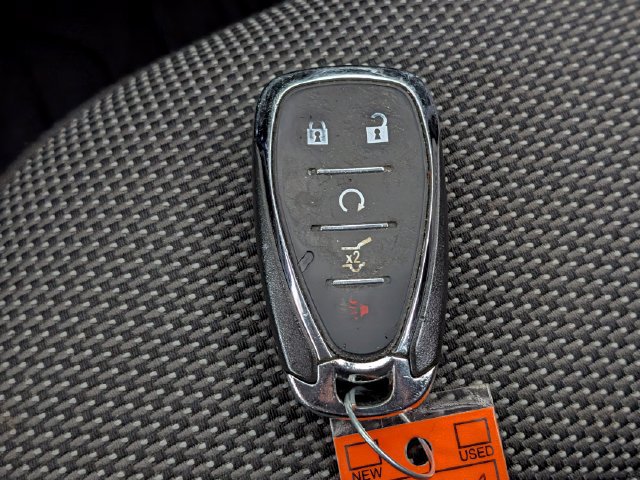Used 2020 Chevrolet Traverse LT FWD image 35