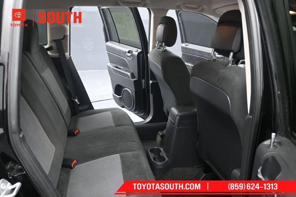 Used 2017 Jeep Compass Sport w/ Power Value Group FWD image 23