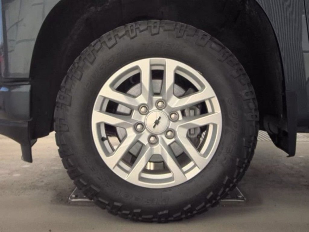 Used 2021 Chevrolet Silverado 1500 RST AWD/4WD image 22
