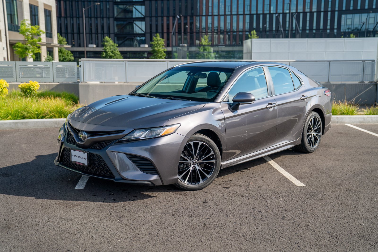Used 2018 Toyota Camry SE w/ Convenience Package