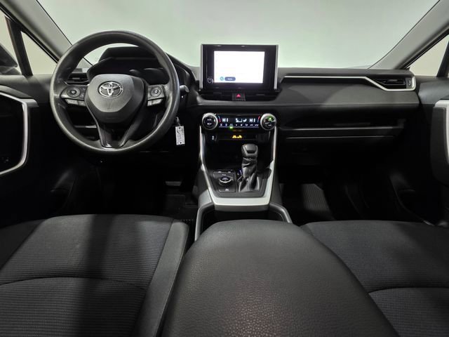 Used 2025 Toyota RAV4 LE AWD/4WD image 14