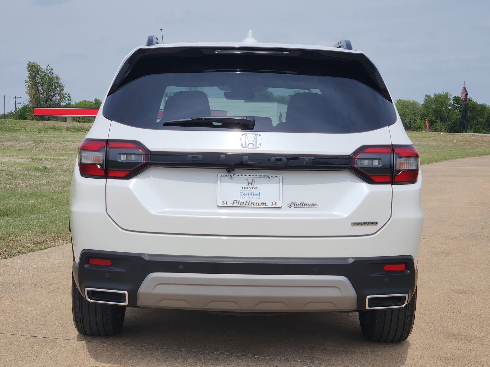 Certified 2023 Honda Pilot Touring image 8