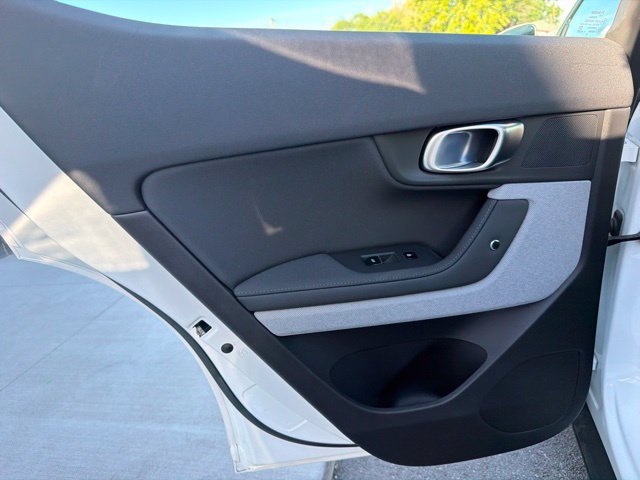 Used 2023 Polestar Polestar 2 w/ Pilot Pack AWD/4WD image 18