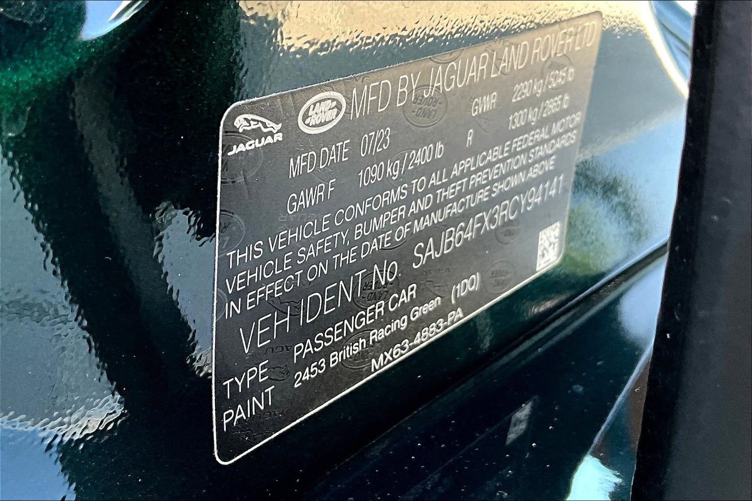 Used 2024 Jaguar XF R-Dynamic SE image 34