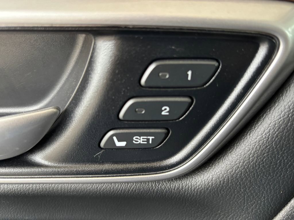 Used 2020 Honda CR-V Touring image 26