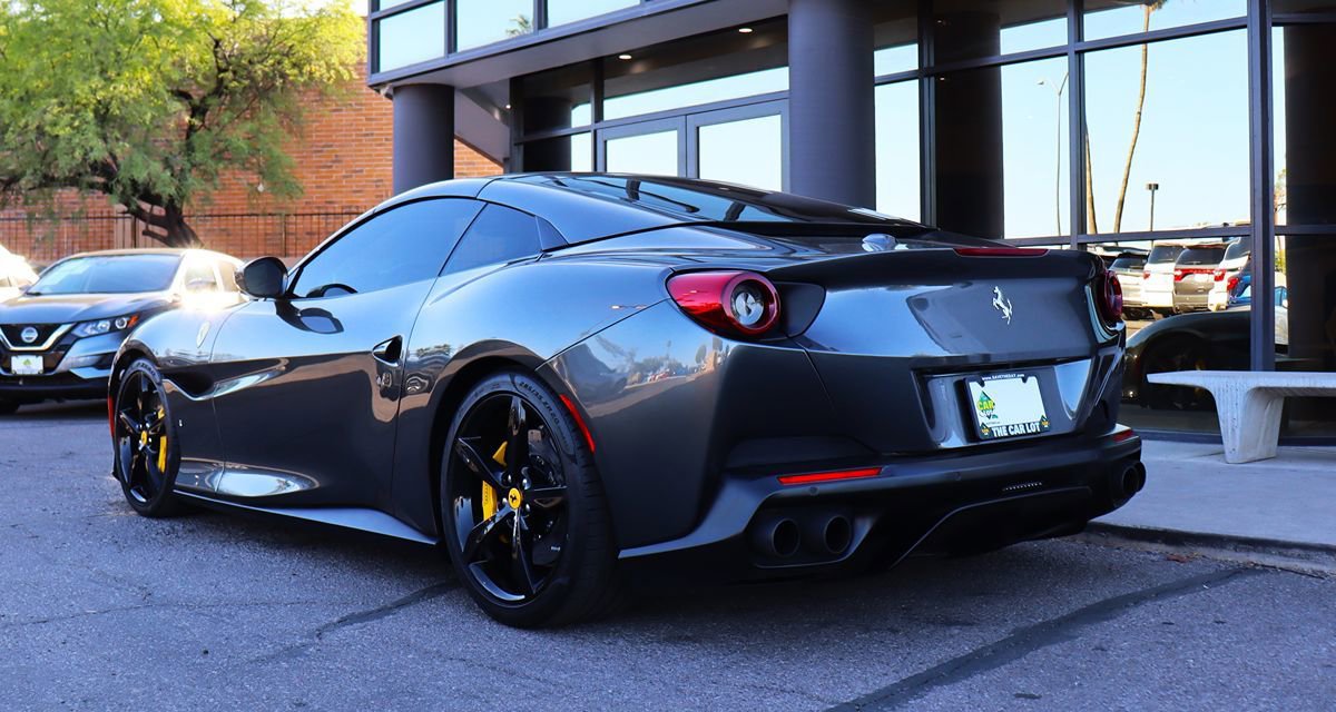 Used 2020 Ferrari Portofino RWD image 12