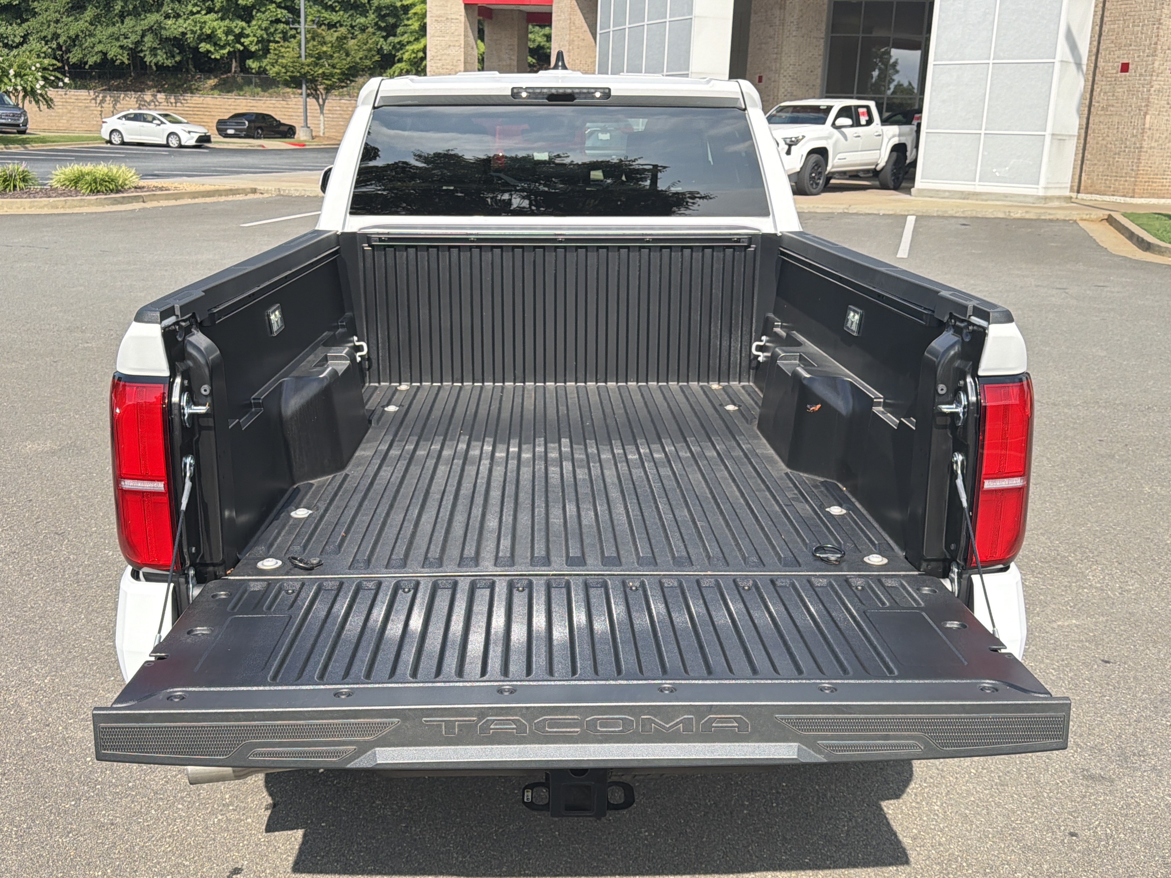 Used 2026 Toyota Tacoma TRD Off-Road AWD/4WD image 18