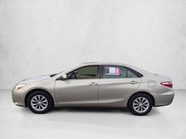 Used 2017 Toyota Camry LE FWD image 8