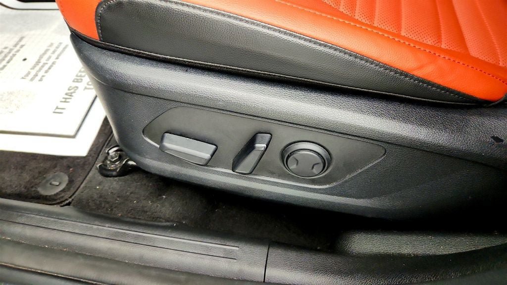 Used 2025 Kia Sportage SX FWD image 12