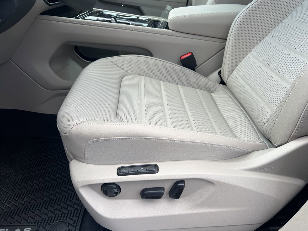 New 2026 Volkswagen Atlas SEL image 18