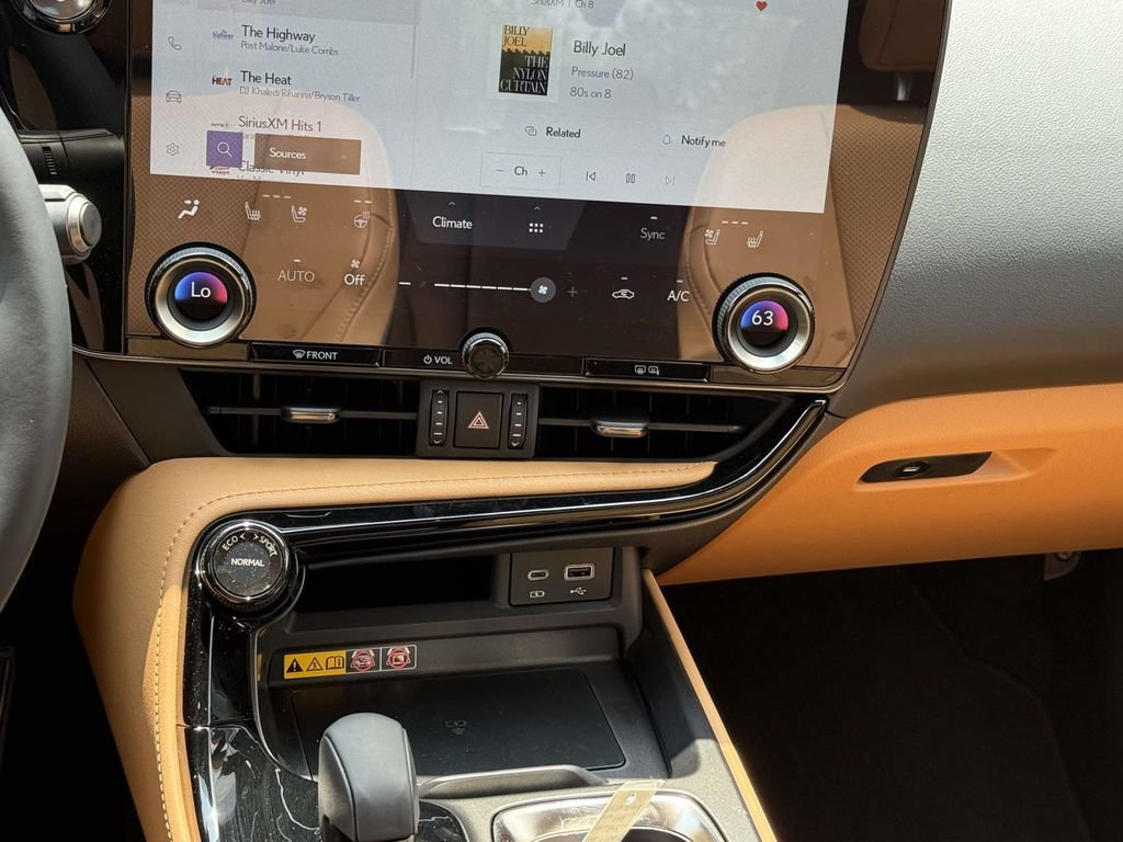 Used 2026 Lexus NX 350h AWD w/ Accessory Package (Z1) image 19