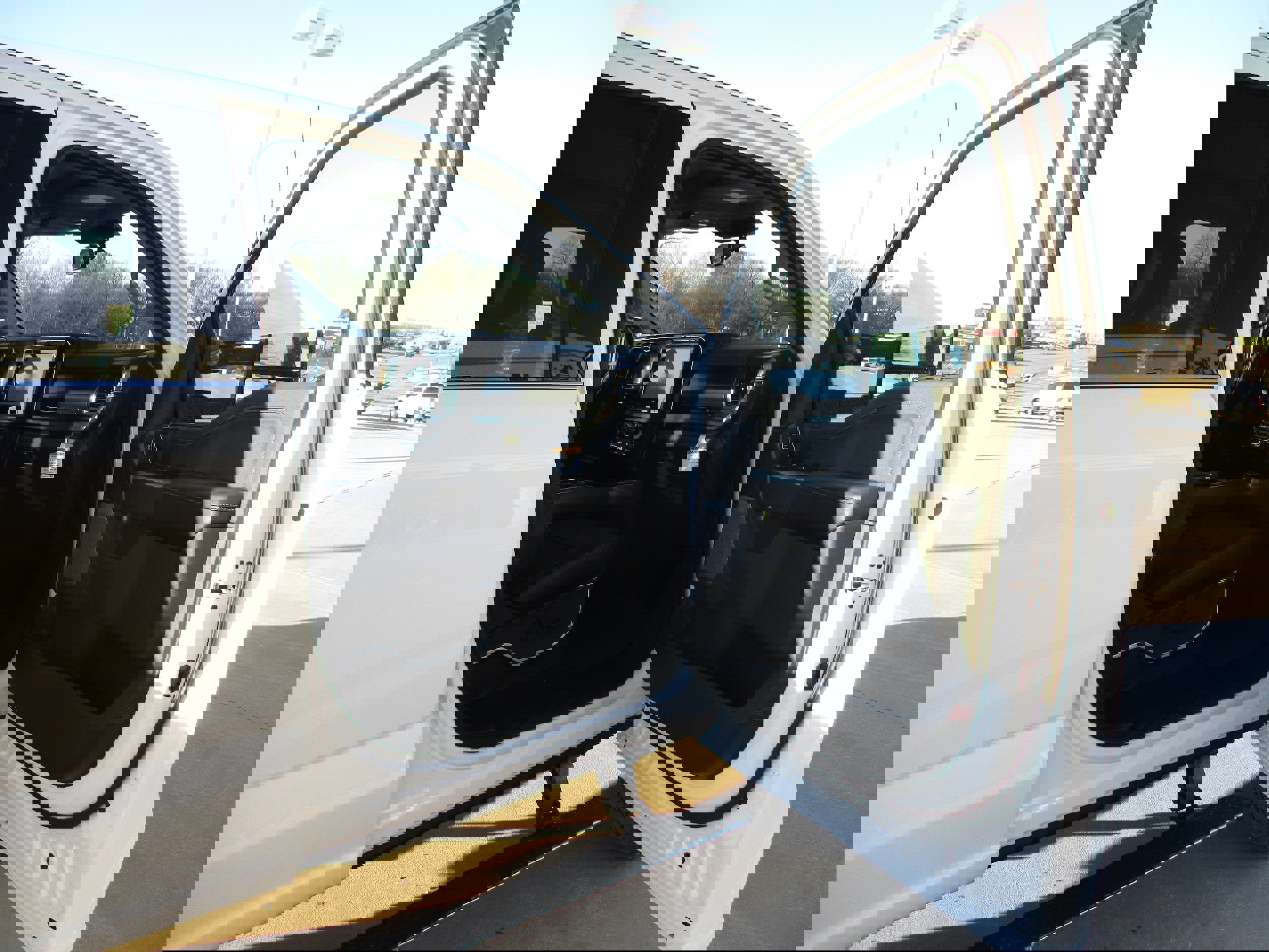 New 2024 Ford F250 Lariat w/ Lariat Ultimate Package image 33