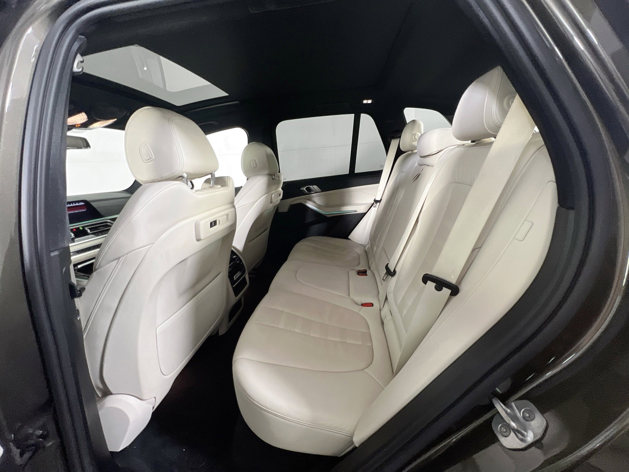 Used 2020 BMW X5 xDrive40i w/ Premium Package AWD/4WD image 24