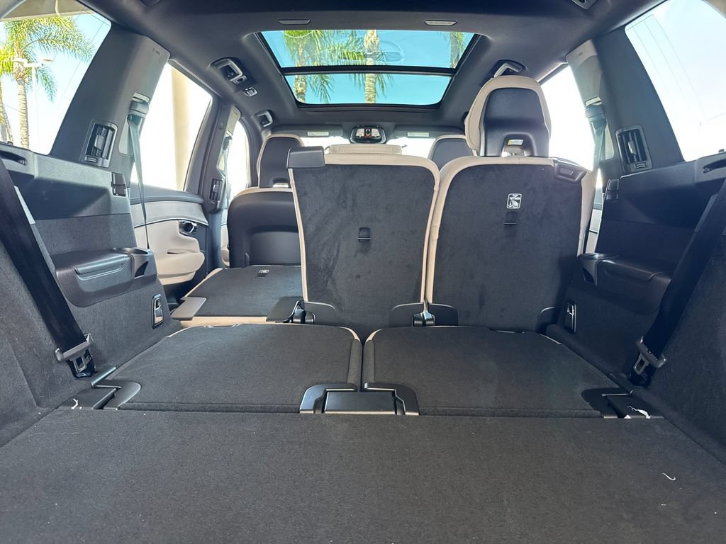 New 2026 Volvo XC90 B5 Plus AWD/4WD image 15