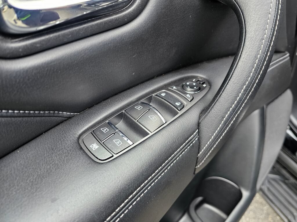 Used 2019 INFINITI QX80 Luxe w/ Proassist Package AWD/4WD image 29