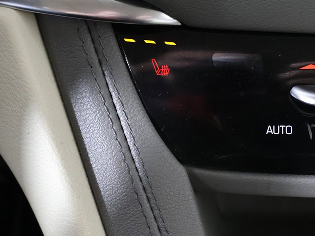 Used 2022 Cadillac XT5 Premium Luxury image 49