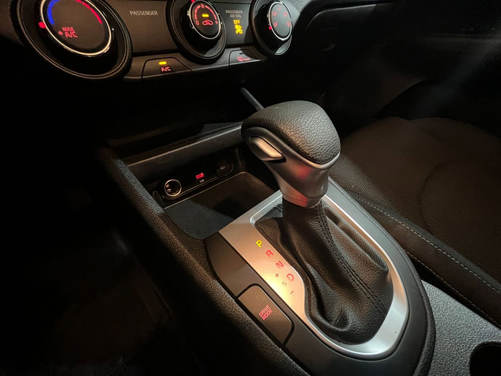 Used 2024 Kia Forte LXS image 39