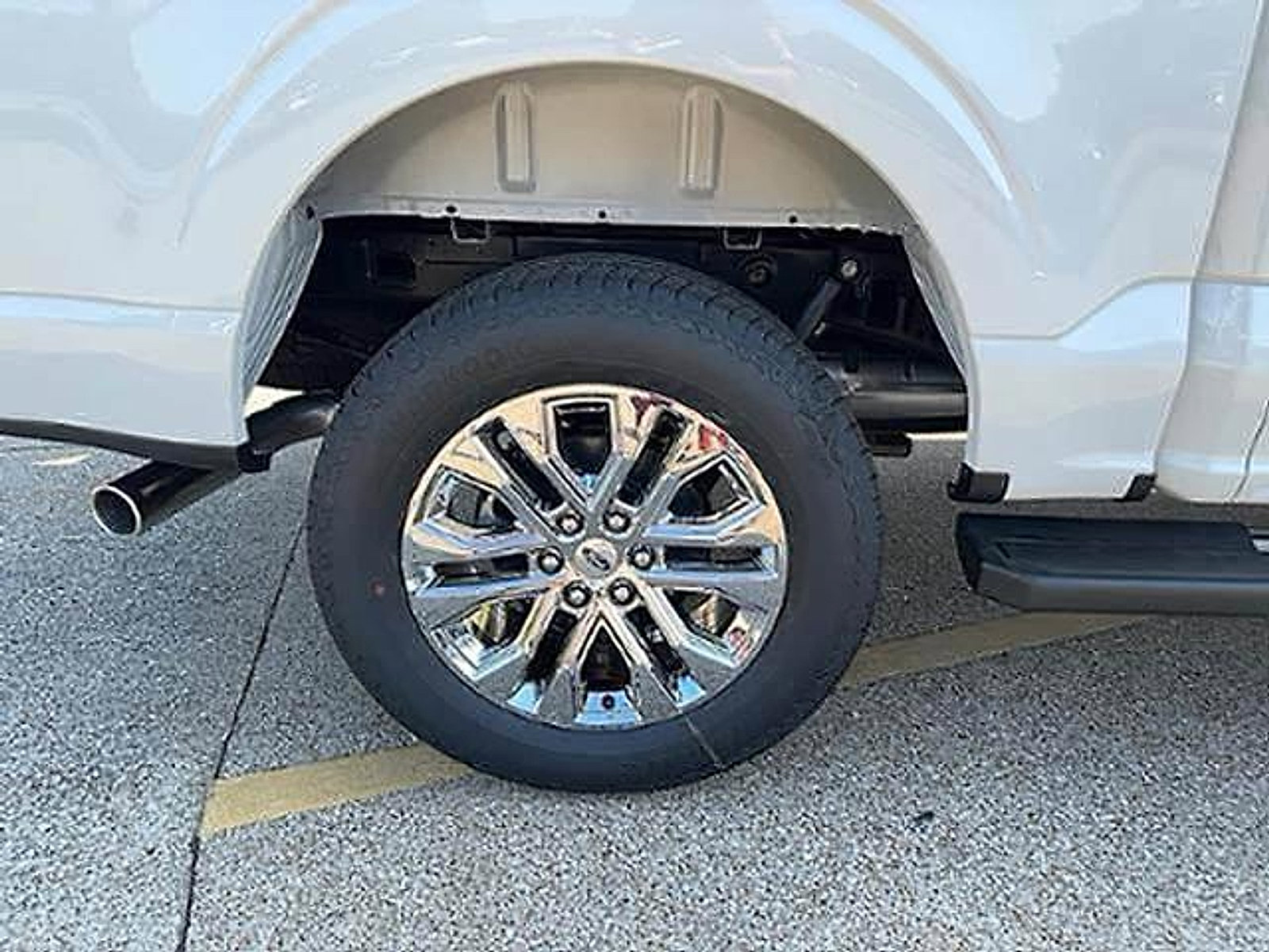 New 2025 Ford F150 Lariat w/ Equipment Group 502A High AWD/4WD image 23