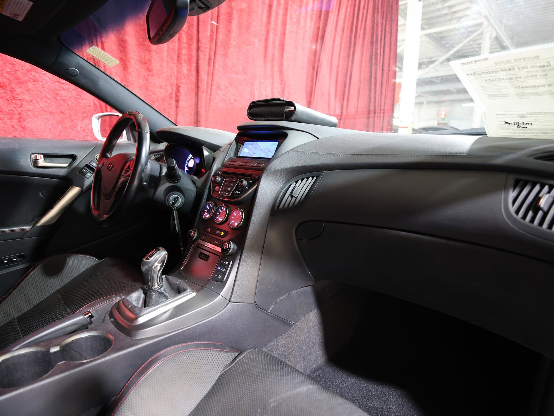 Used 2014 Hyundai Genesis 3.8 image 22