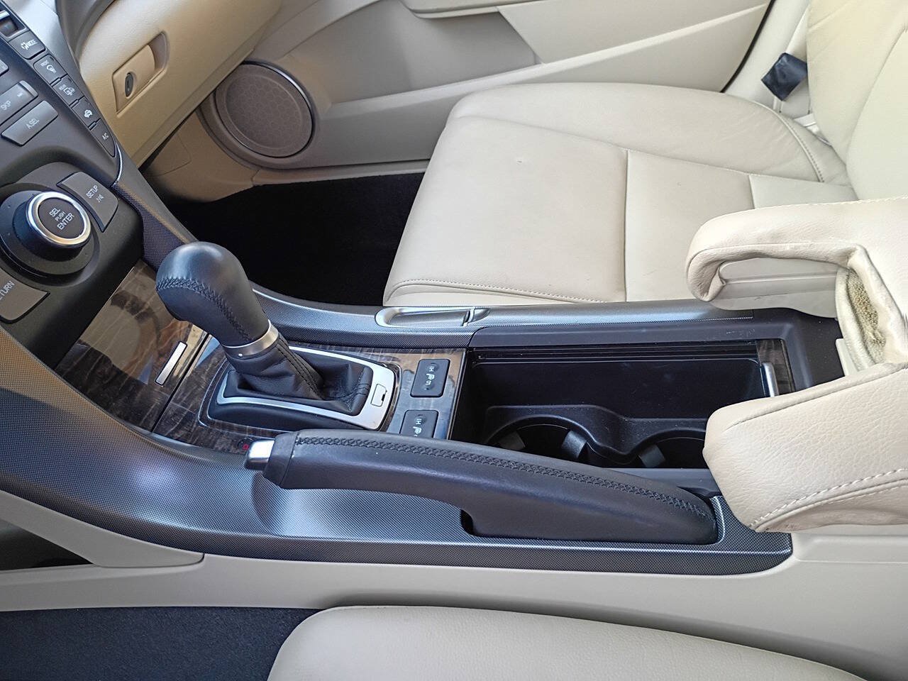 Used 2012 Acura TL FWD image 17