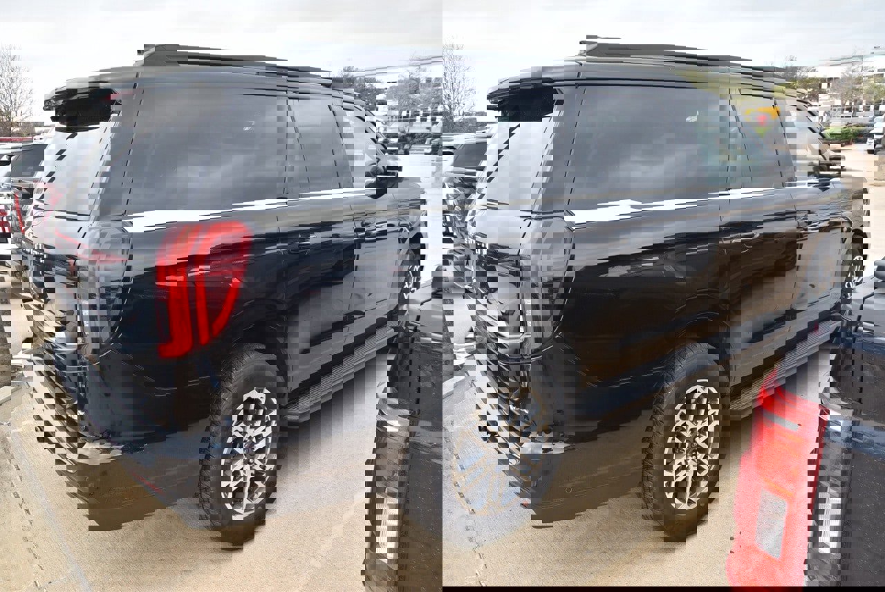 Certified 2025 Ford Expedition Max Active image 6