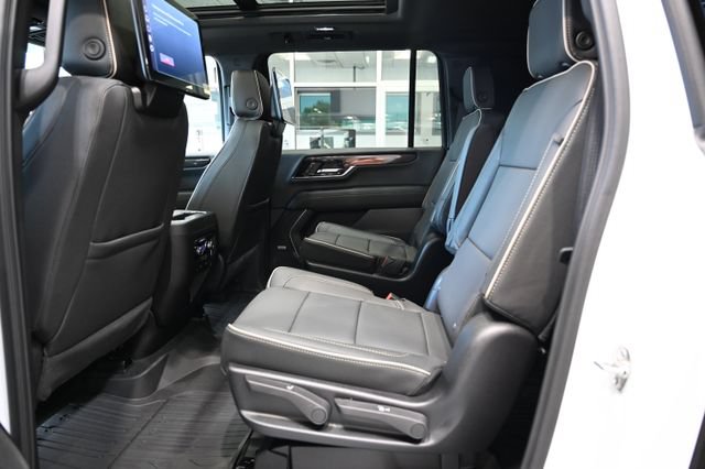 New 2026 GMC Yukon XL Elevation w/ Elevation Premium Package AWD/4WD image 12