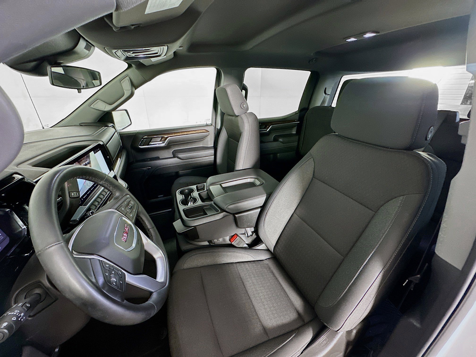 Used 2024 GMC Sierra 1500 Elevation image 13