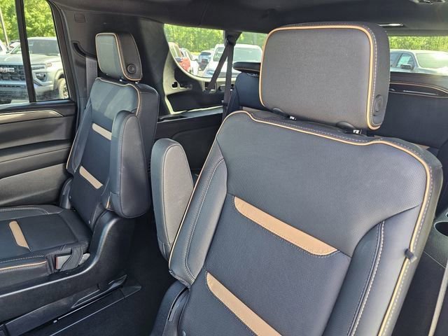 Used 2023 GMC Yukon XL AT4 w/ AT4 Premium Plus Package AWD/4WD image 36
