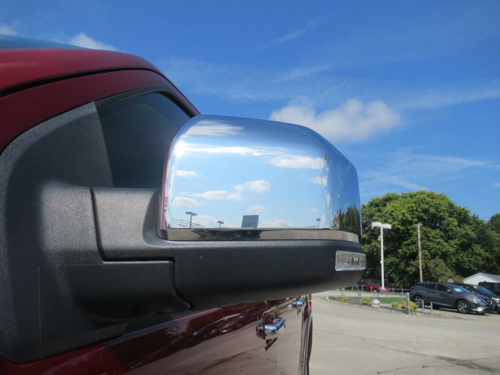 Used 2019 Ford F150 Lariat w/ Equipment Group 502A Luxury image 5