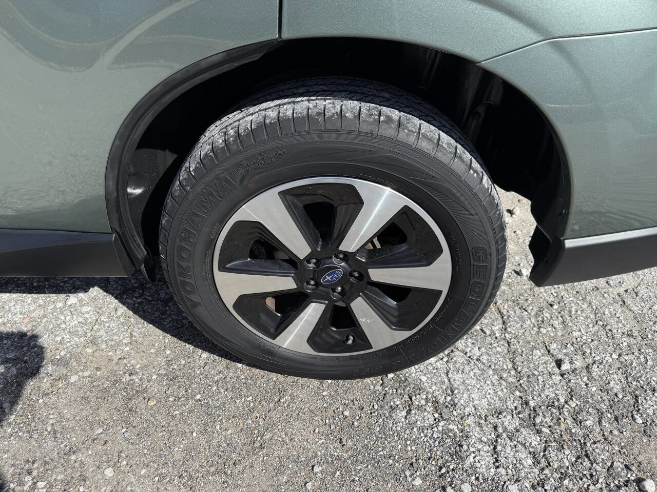 Used 2017 Subaru Forester 2.5i w/ Alloy Wheel Package image 32