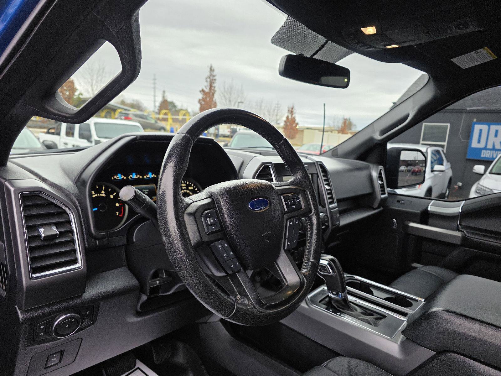 Used 2015 Ford F150 XLT w/ Equipment Group 302A Luxury image 11