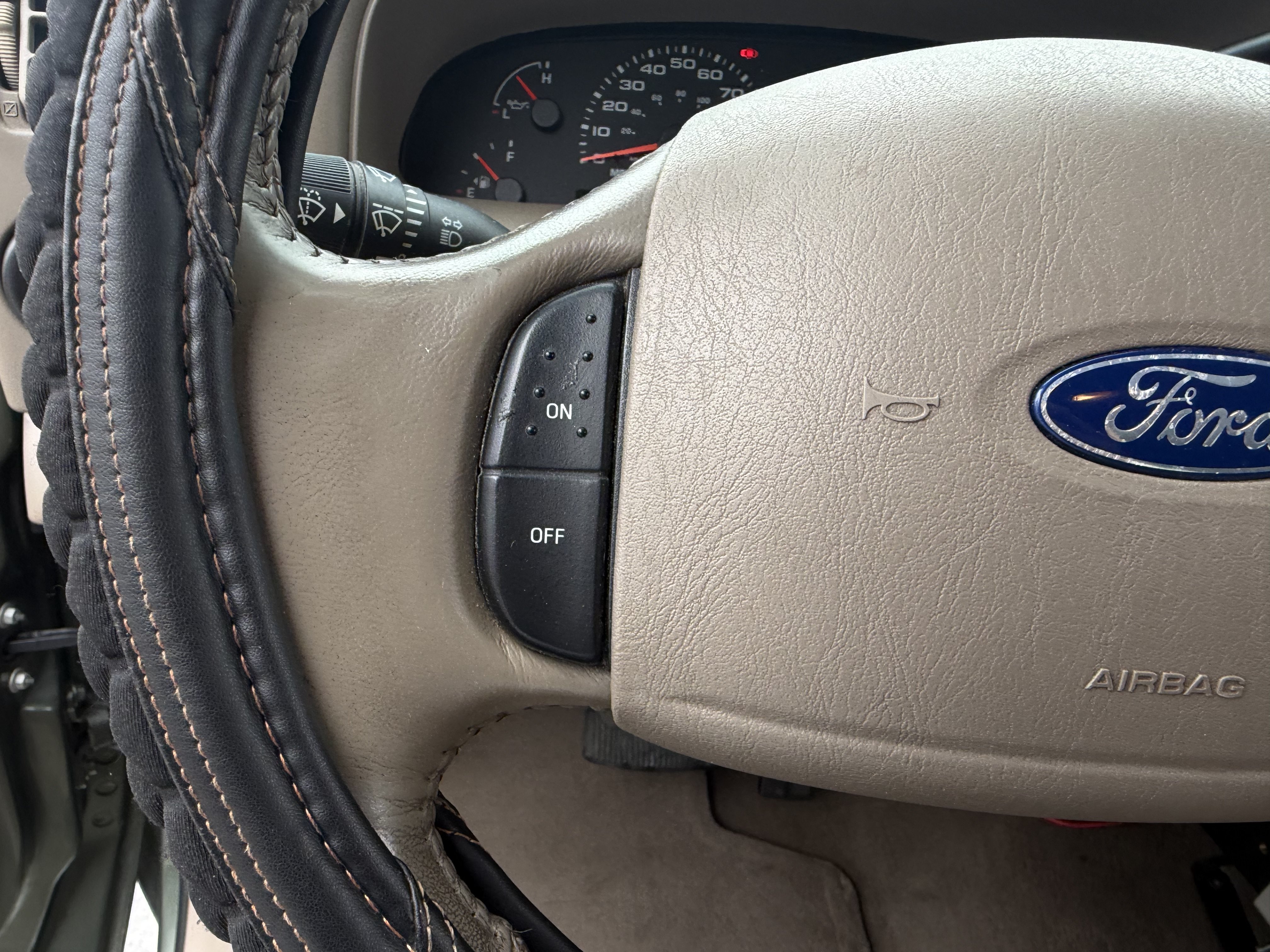 Used 2003 Ford F350 Lariat AWD/4WD image 15