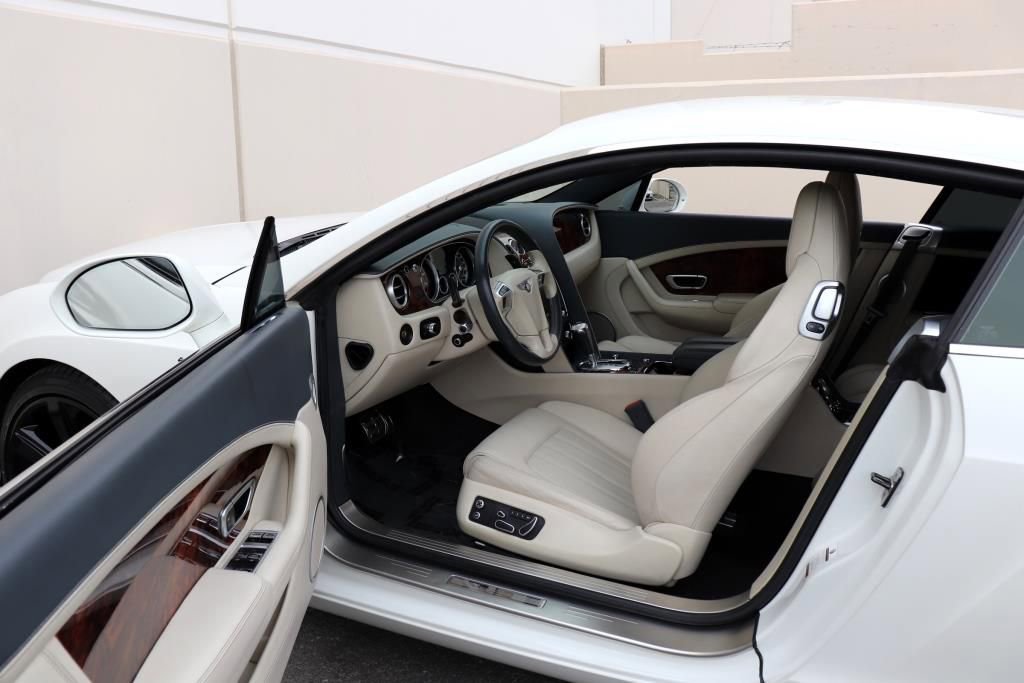 Used 2014 Bentley Continental GT image 2
