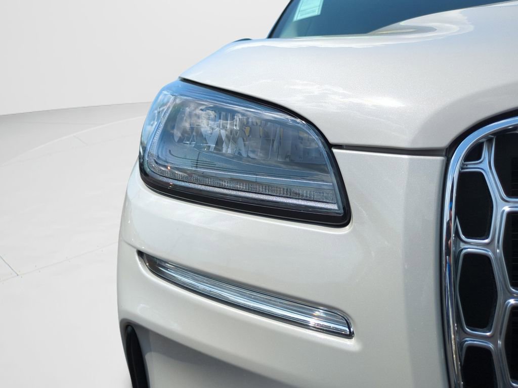 Used 2023 Lincoln Corsair FWD image 9