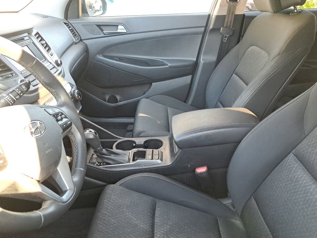 Used 2016 Hyundai Tucson Sport image 6