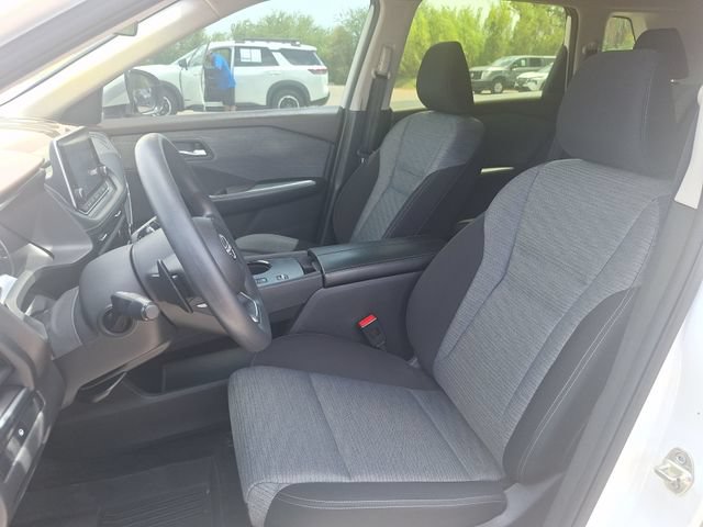 Certified 2023 Nissan Rogue SV FWD image 10