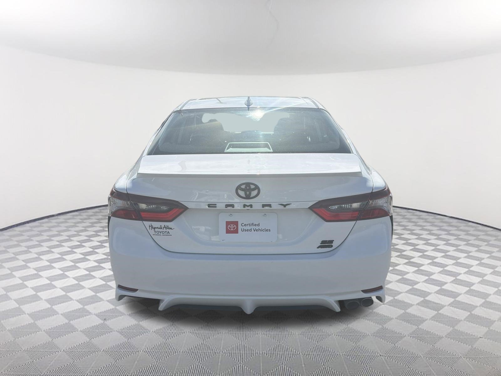 Certified 2024 Toyota Camry SE w/ Cold Weather Package AWD/4WD image 16